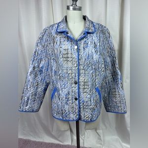 Chicos Woman Blazer Size 2     A1-10